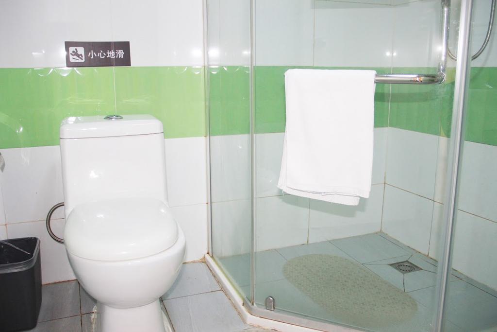 7Days Inn Chongqing Jiefangbei Jiaochangkou Subway Station Bagian luar foto